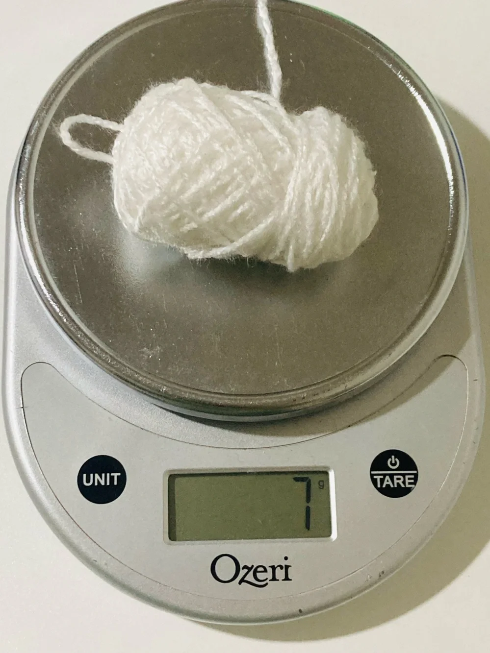 328 g / 11.5 oz Mixed Textured Yarn Bundle in Blue, Green & White